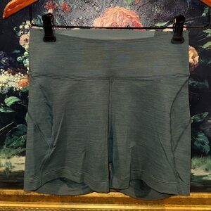 Outdoor Voices Techsweat Core Green High Waist Nylon Activewear Shorts Size S